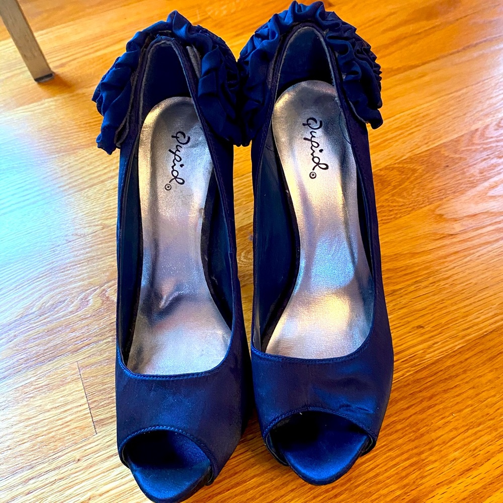 Navy Blue heels